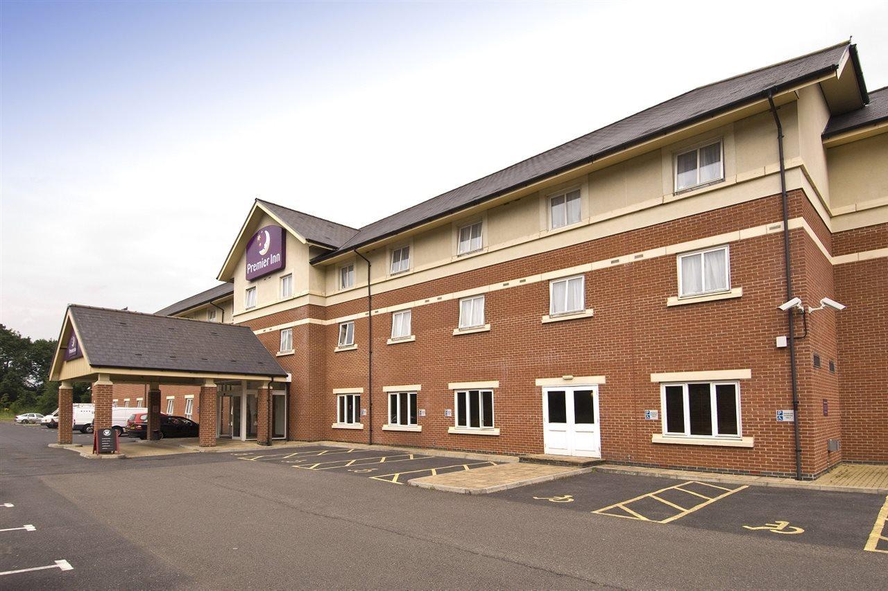 Premier Inn Gatwick Crawley Town West Exteriér fotografie